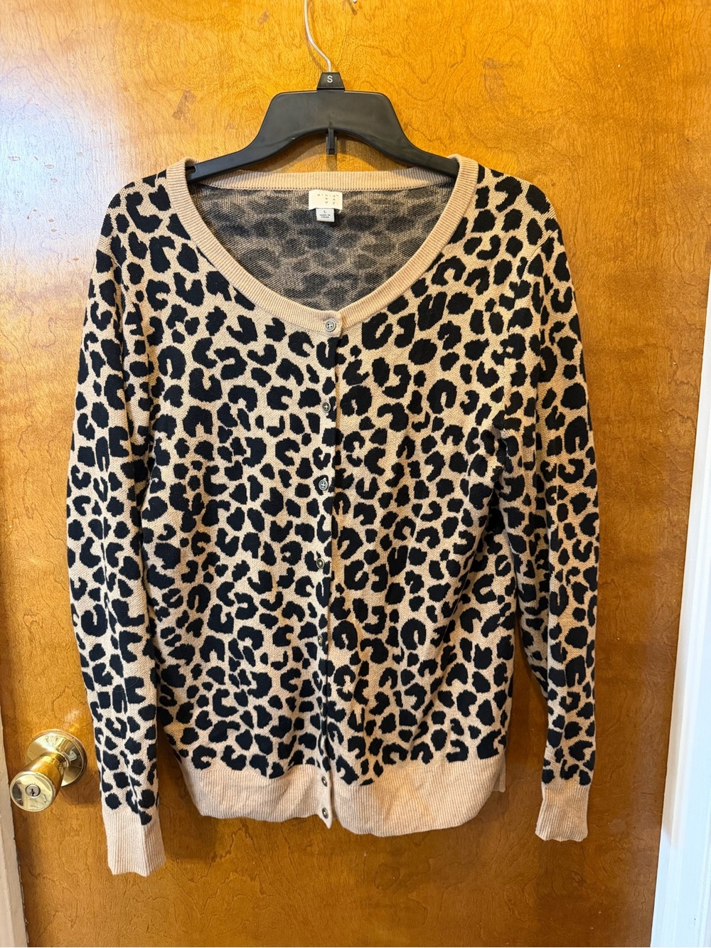 A new day beige/black animal print V-neck button front cardigan sweater size L
